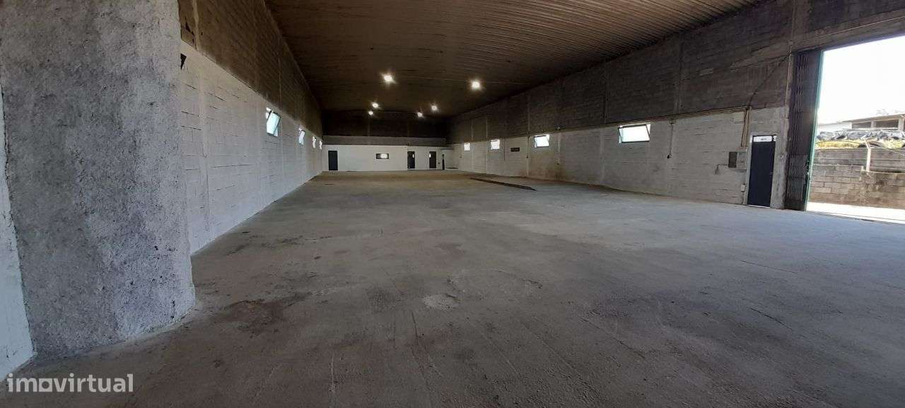 Armazém em Mundão - Grande imagem: 4/10