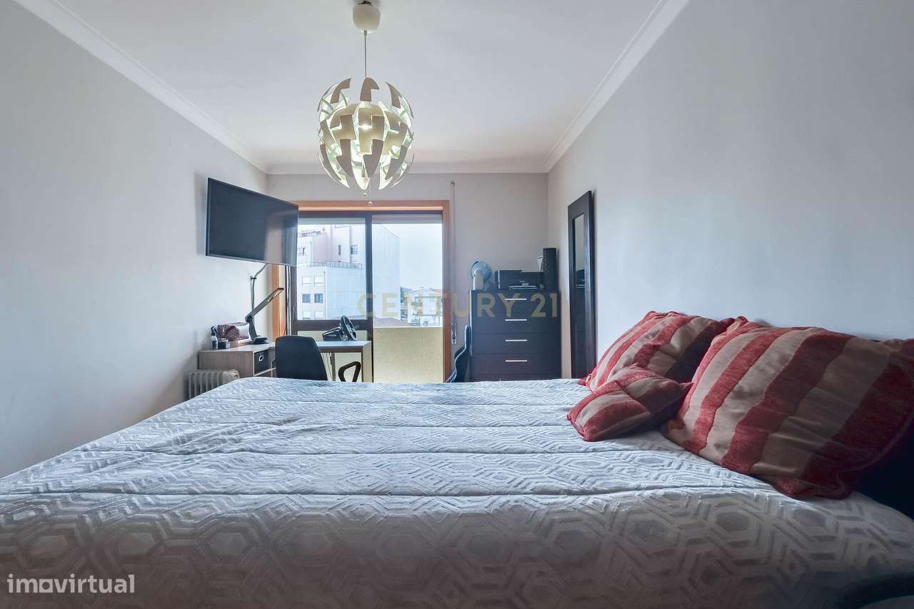 Apartamento T3 em Aguas Santas com Suite e garagem-10