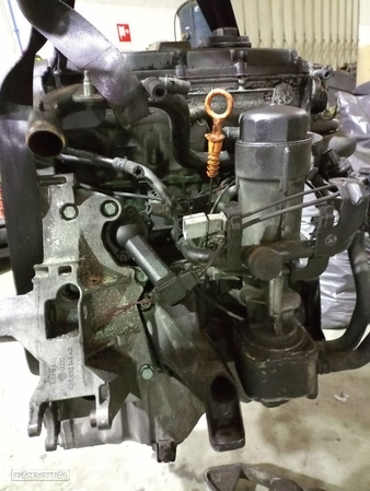 Motor Volkswagen Passat (3B2) - 3