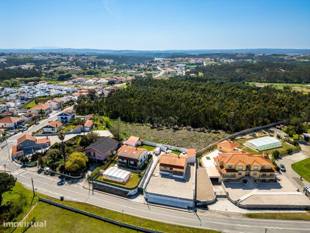 Moradia T3 com Terraço e Churrasqueira no Nadadouro - Grande imagem: 4/31