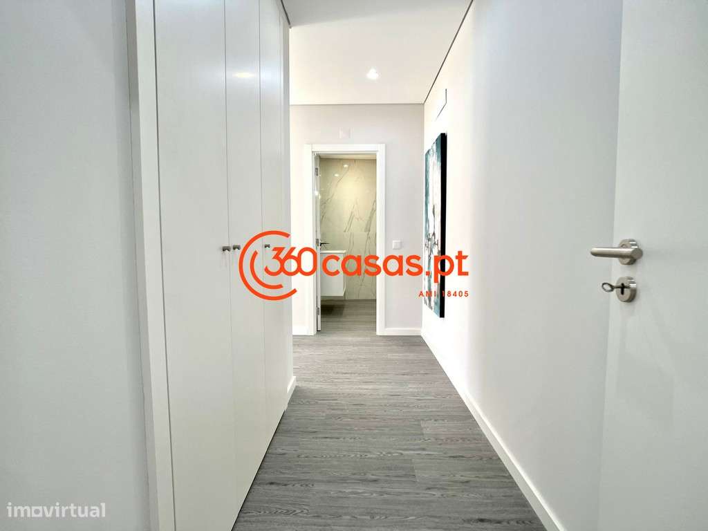 Apartamento T3 Novo com piscina, garagem e arrecadação em Olhão-16