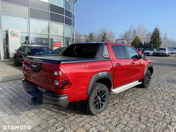 Toyota Hilux 2.8 D-4D Double Cab Invincible 4x4 - 5