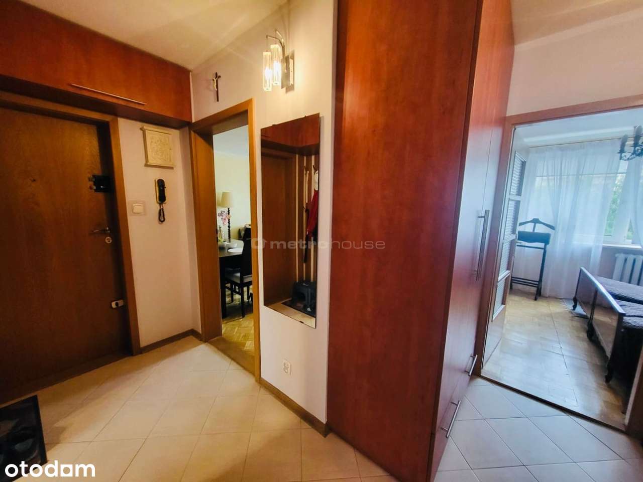 3 pokojowe mieszkanie - 300 metrów od stacji metra-6