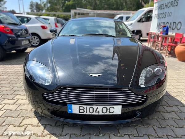 Aston Martin Vantage Coupe V8 - 25