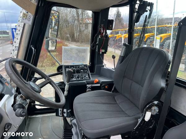 JCB Fastrac 3200 - 12