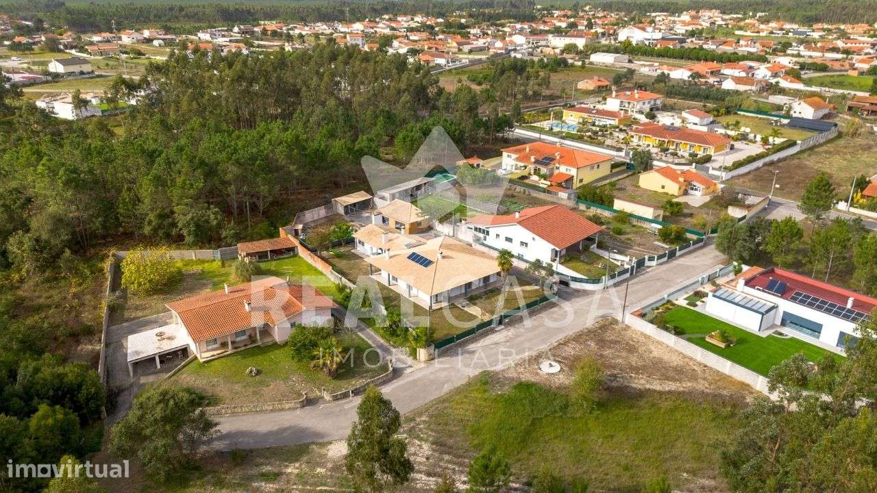 Moradia Térrea T5 em Marinha Grande-53