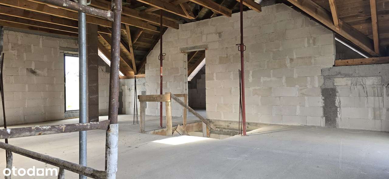 Dom - Nowe Osiedle, Ulica Misia Coralgola-8