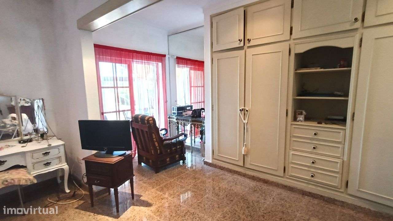 Quinta Pegões Velhos, junto á adega, com moradia e armazém lote 3,8 ha-27