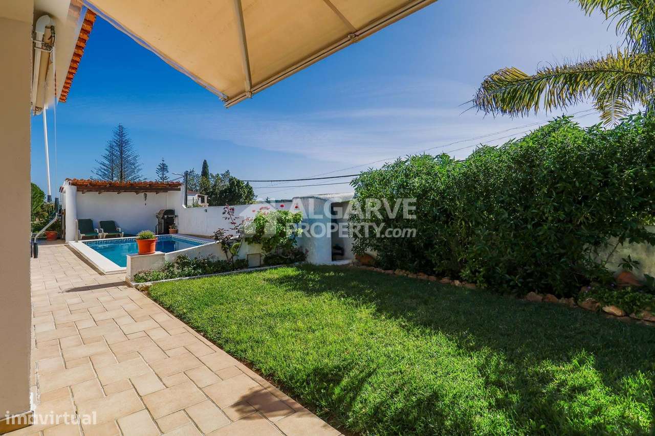 Moradia térrea em lote privado com três quartos perto golfe da Quinta-28
