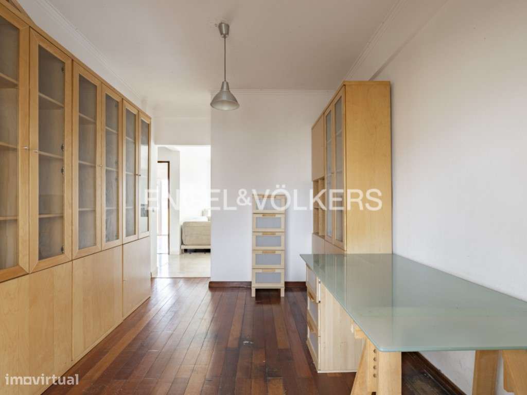 T4 com terraço com vista desafogada-18