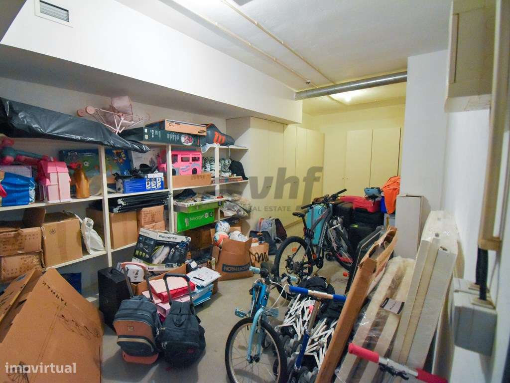 Apartamento T5 localizado no condomínio Jardim das Camélias - Gaia/...-40