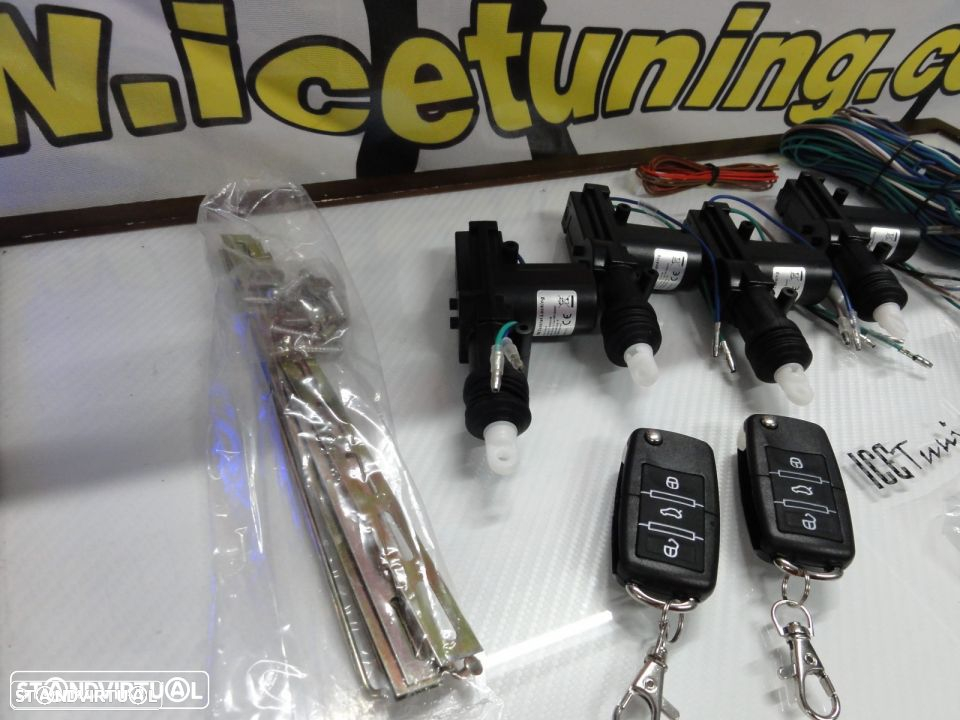 Kit fecho central universal + 4 pistolas + 2 comandos com chave retrátil tipo Audi / VW - 3