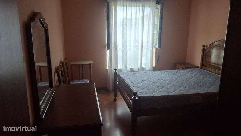 Arrendamento de T4 e Quartos - Grande imagem: 4/9