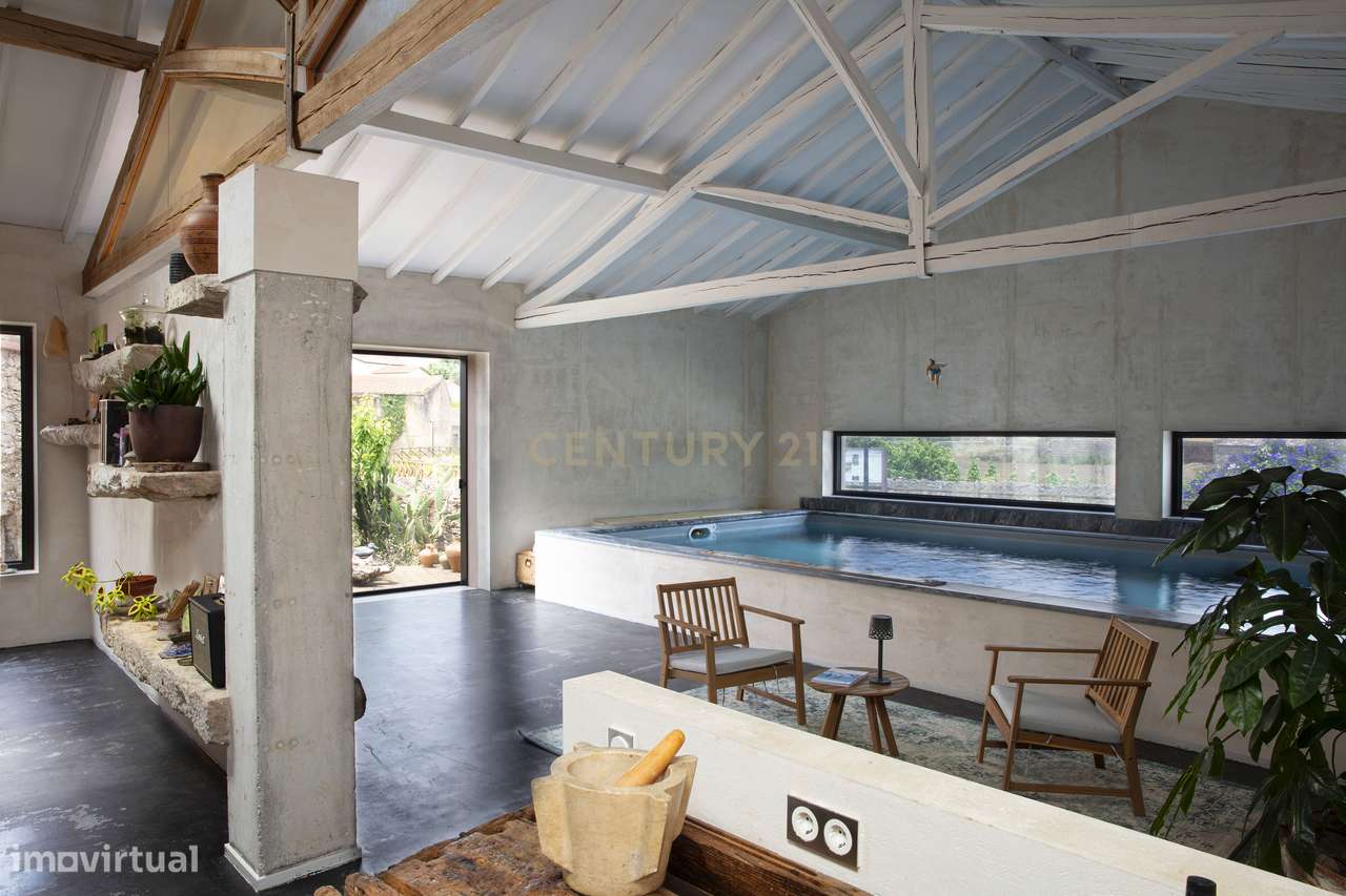 Moradia com 19 divisões onde o passado dá vida à arte e ao conforto mo - Grande imagem: 3/32