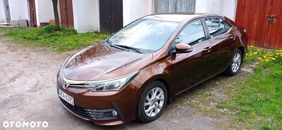 Toyota Corolla 1.6 Comfort - 17