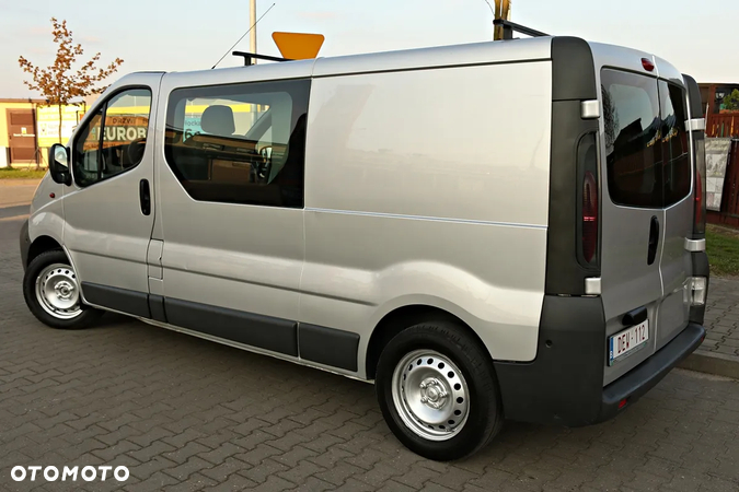 Renault Trafic - 22