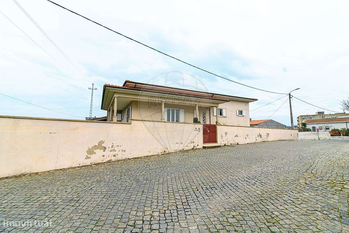 Moradia T3 para venda-48