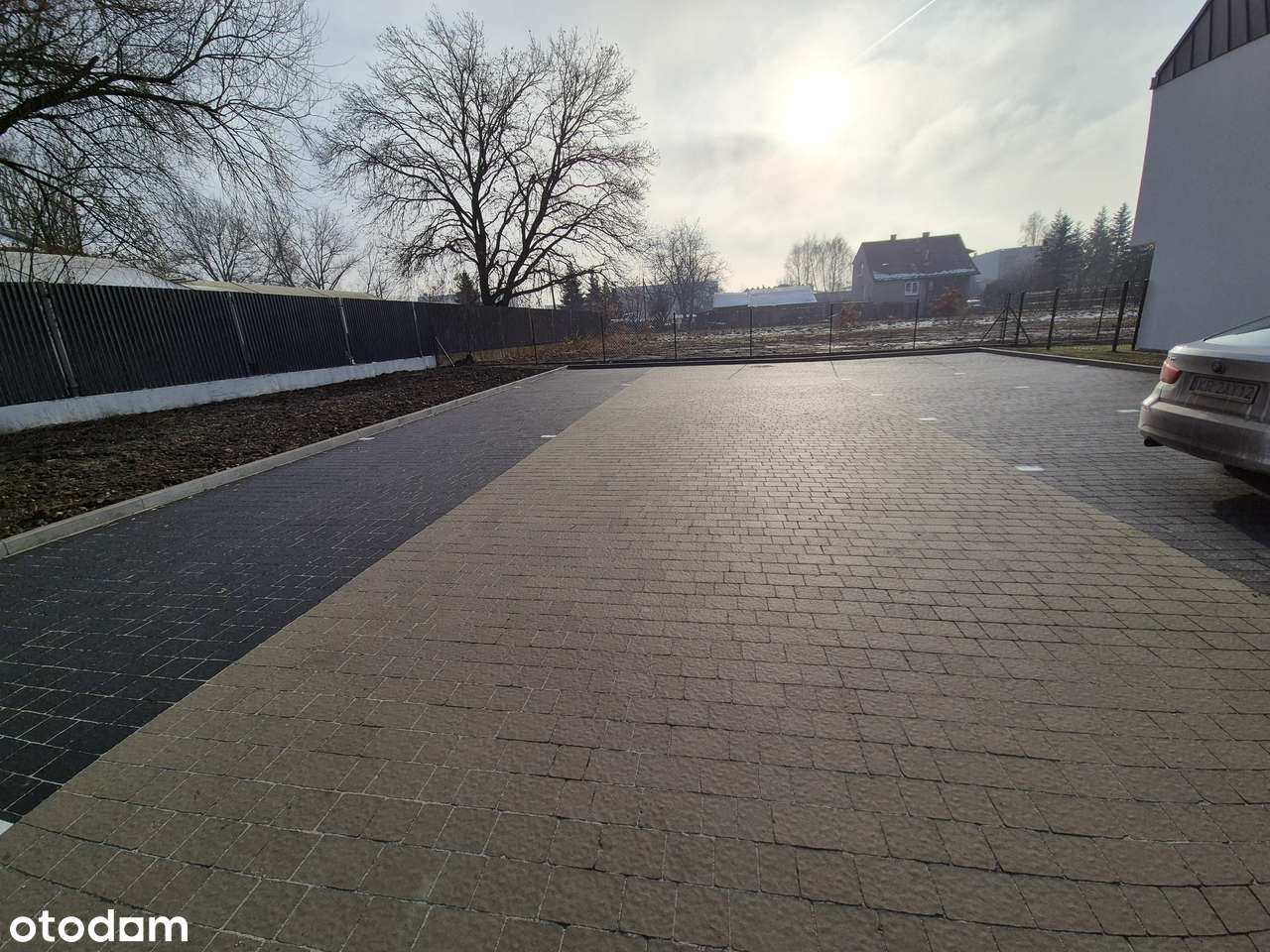 4 pokoje | 3 łazienki | Balkon | 2 miejsca postojowe | Bez PCC-2