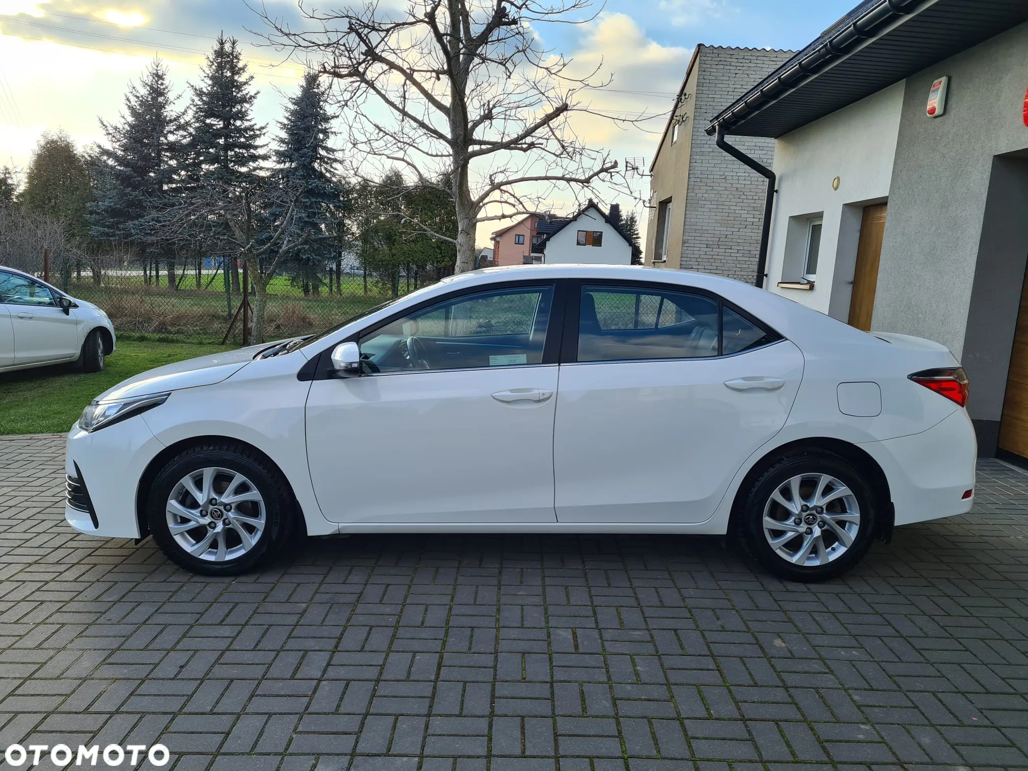 Toyota Corolla 1.6 Comfort - 4