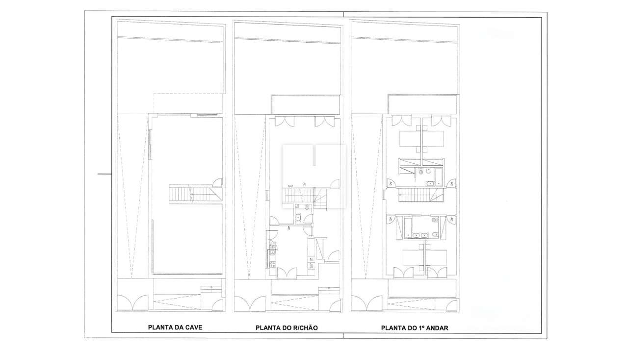Moradia T4 Nova e Completa-47