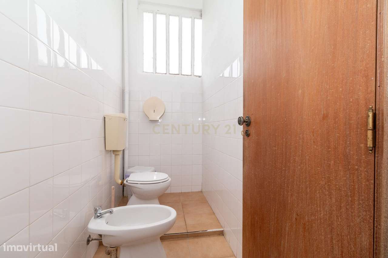 Pavilhão/ Armazém Mira de Aire-9