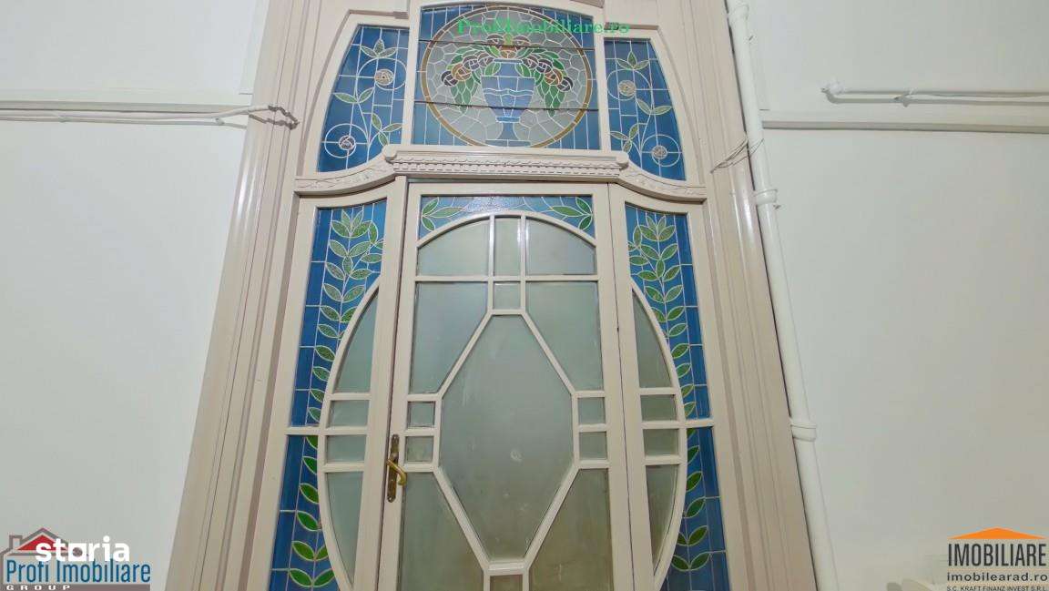 Apartament et.1, luxury class, langa Primarie cu balcon si vedere spre - Imagine principală: 4/20