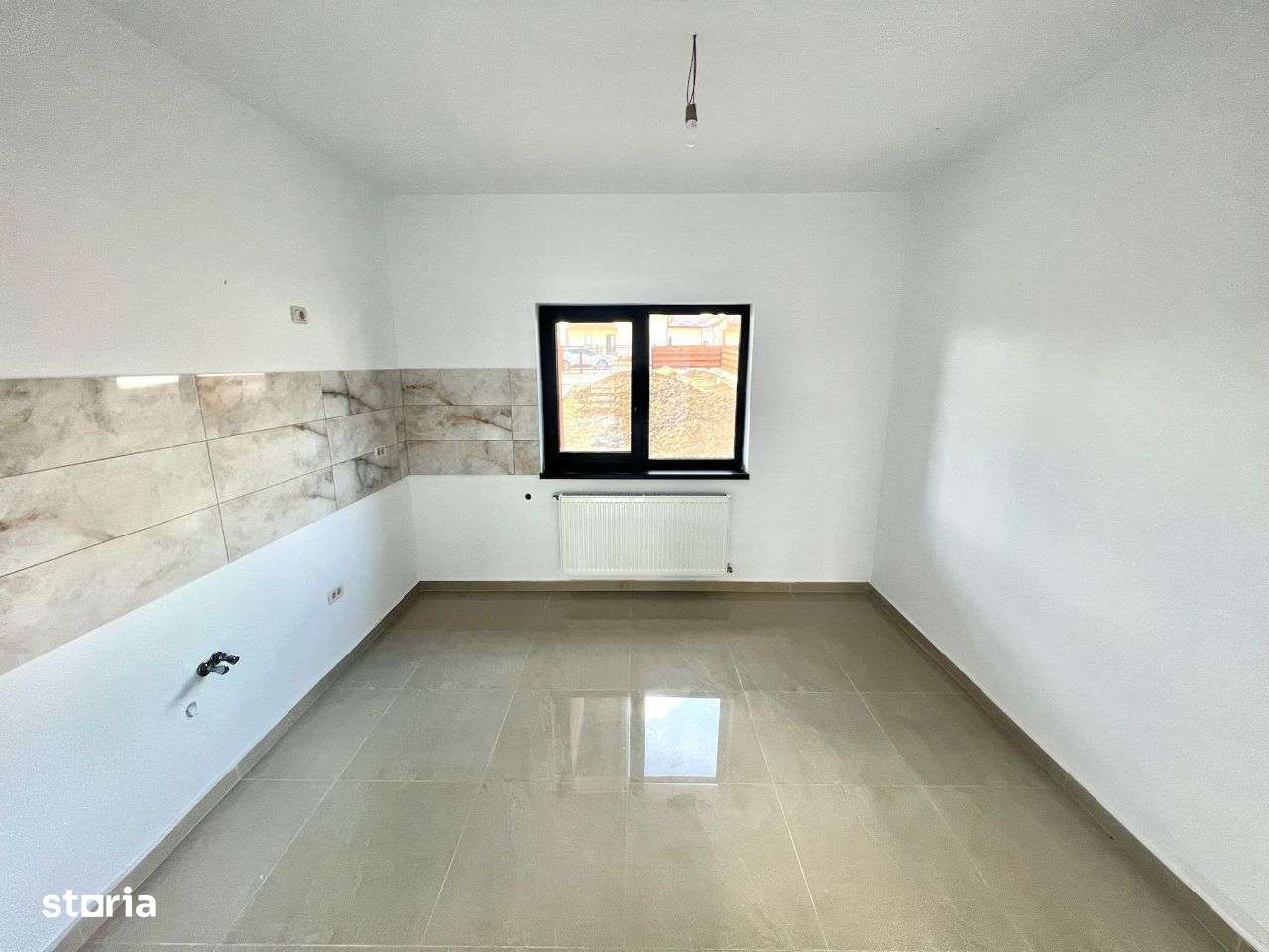 800 mp teren! CANALIZARE! 2 BAI / Camera tehnica! Casa Valea Lupului - Imagine principală: 4/8