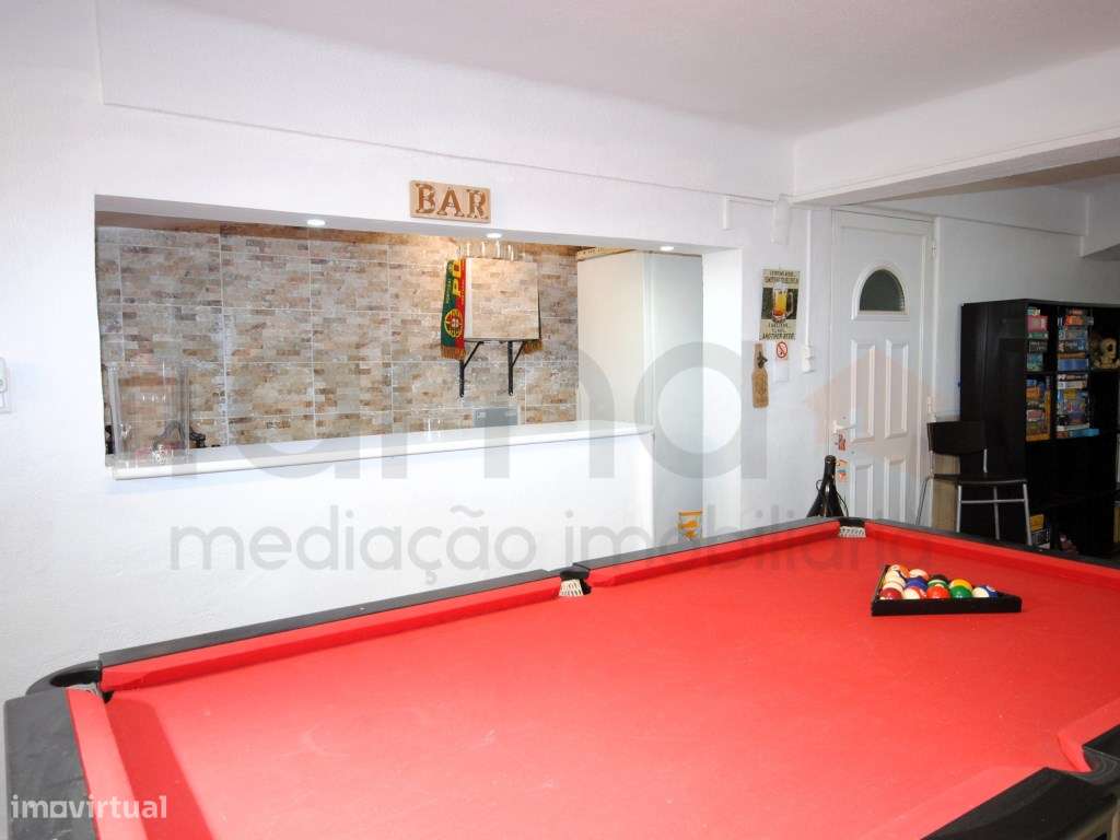 **Oportunidade Única: Moradia T6 à Venda!**-43