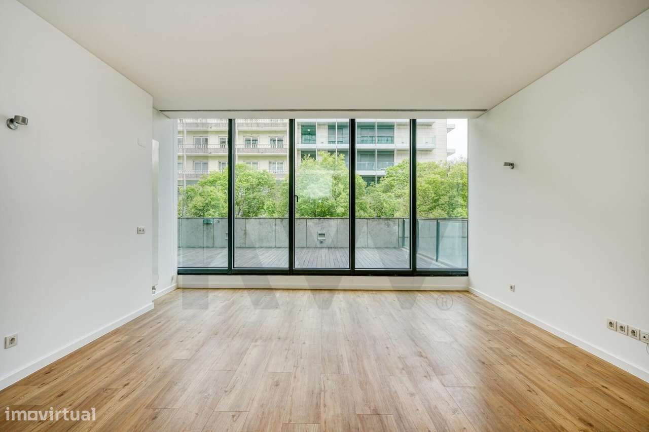 Exclusivo Apartamento T1 de Luxo, no Condomínio Alto do Parque – Uma O - Grande imagem: 3/37