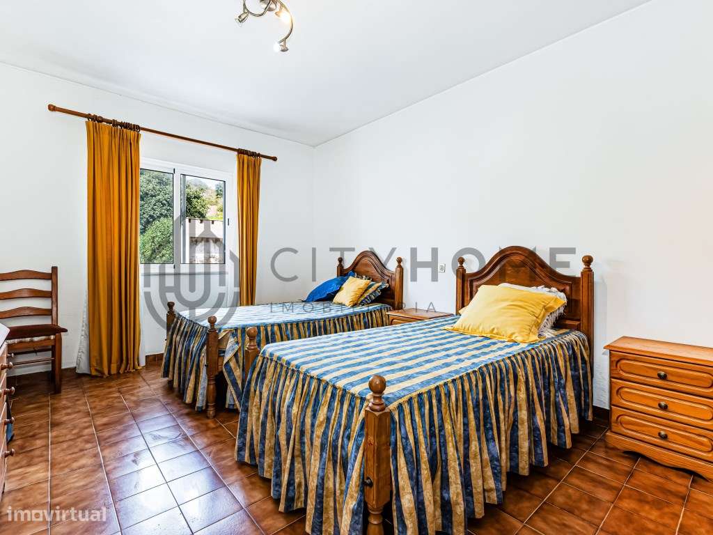 Moradia T3 e Apartamento T2 com Restaurante no Burgau-9