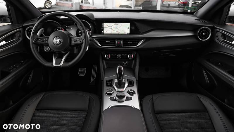 Alfa Romeo Stelvio 2.0 Turbo Sprint Q4 - 28