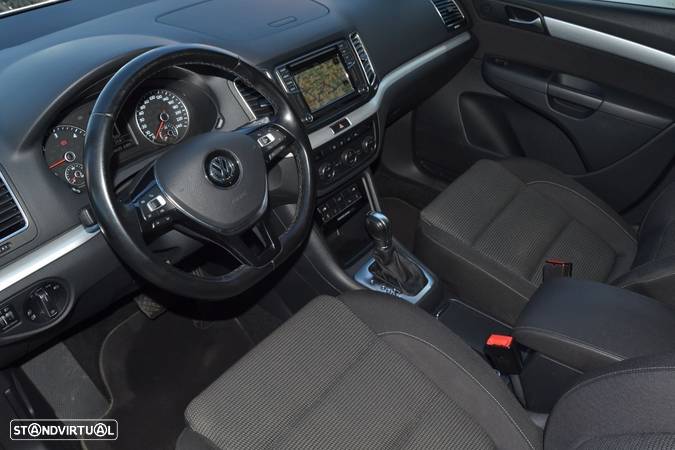 VW Sharan 2.0 TDI Highline DSG - 17