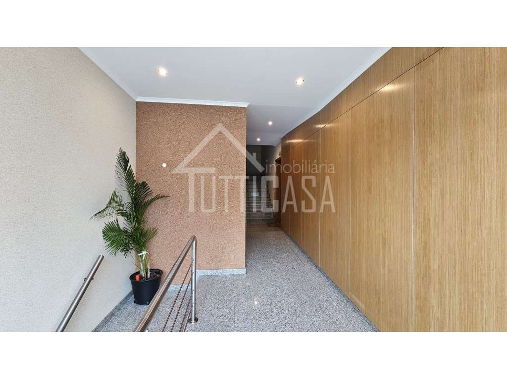 Apartamento estilo duplex T2+1 na Malveira-58