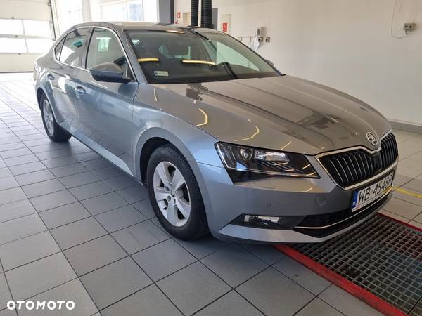 Skoda Superb 1.8 TSI Ambition - 2