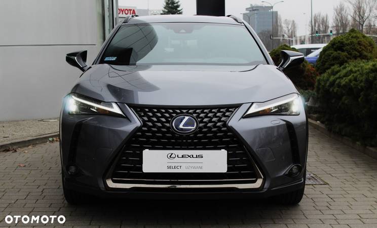 Lexus UX - 3