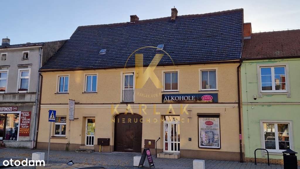 Kamienica z dużą działką w samym centrum-0