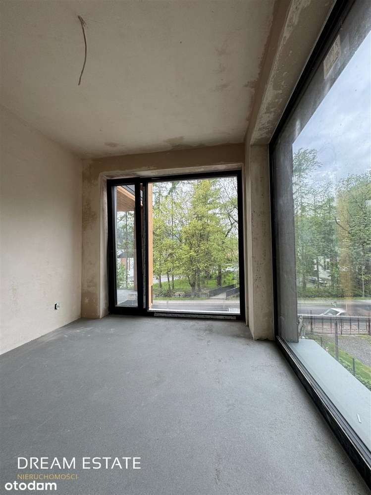 Inwetsycja z basenem, saunami i jacuzzi!-12