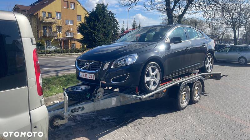 Volvo S60 D2 Summum - 2