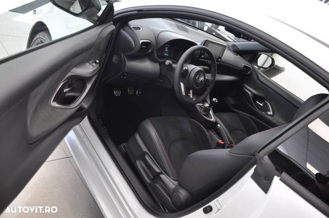 Toyota Yaris GR mit High-Performance-Paket - 16