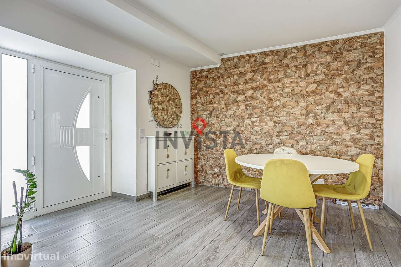 Moradia T3 Térrea com 2 Suites | Centro de Alverca-8
