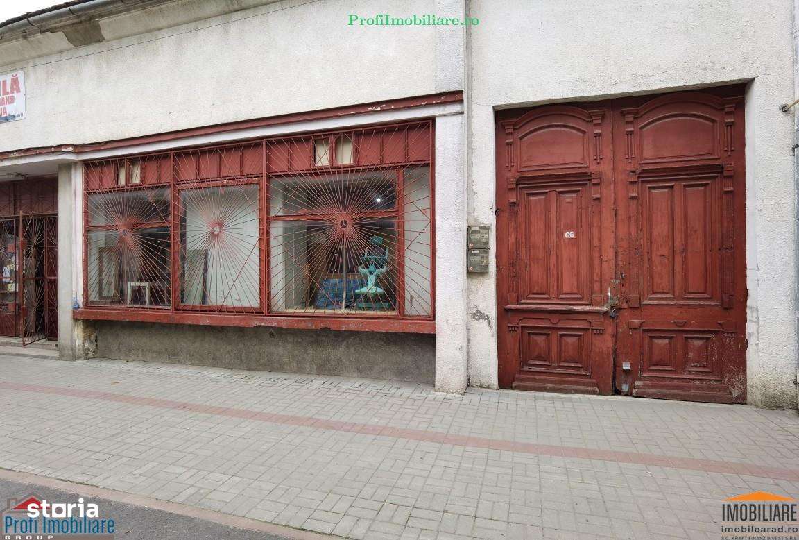 Casa la principala cu spatiu comercial in SANTANA  - Imagine principală: 4/11