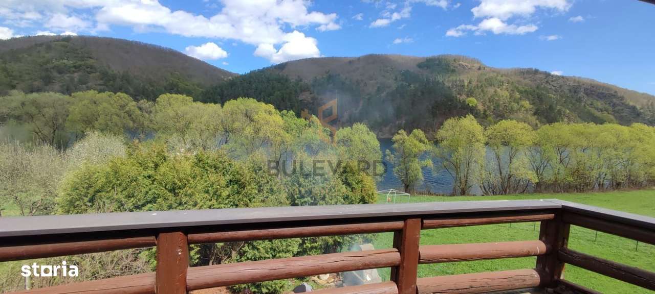 Cabana si teren 1000 mp cu iesire la lac! - Imagine principală: 1/15