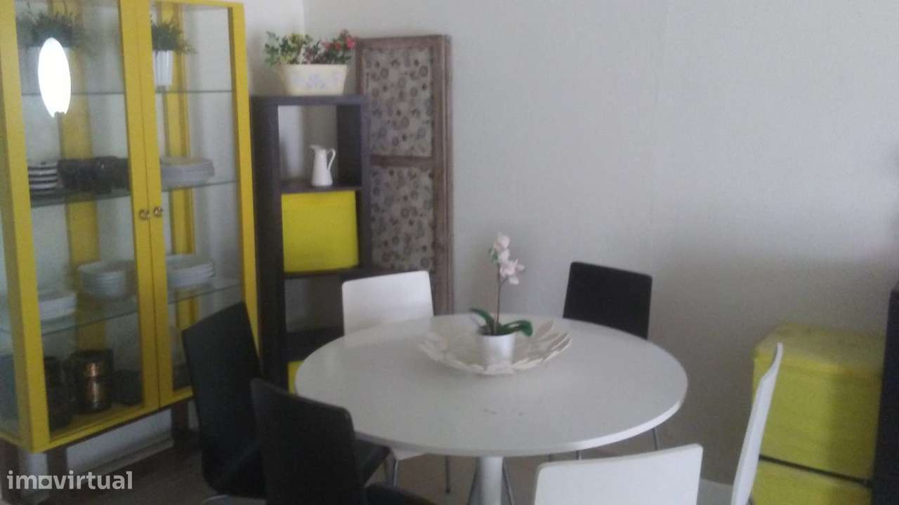 Moradia V2+2 em Belém-4