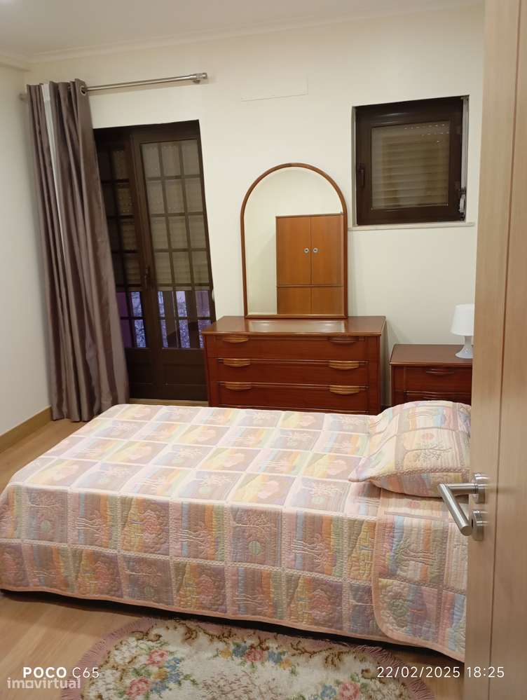 Quarto em apartamento com mobiliário e internet - Lisboa - Grande imagem: 4/11