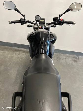 Yamaha MT - 37