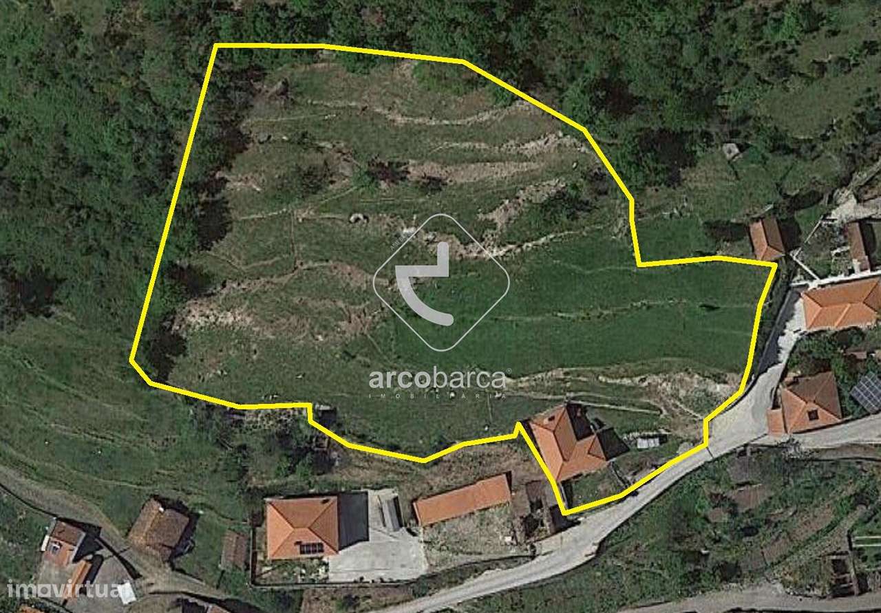 Propriedade com moradia recuperar, 4.700m2 de terreno, vistas excelent-33