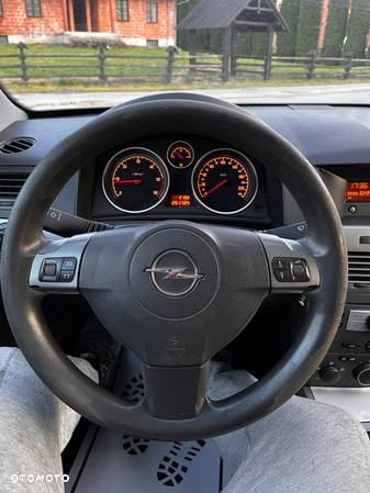 Opel Astra III GTC 1.3 CDTI Enjoy - 13