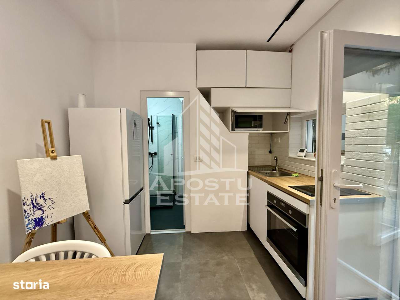 Apartament modern cu o camera, curte, centrala, zona Lunei - Complex - Imagine principală: 5/10