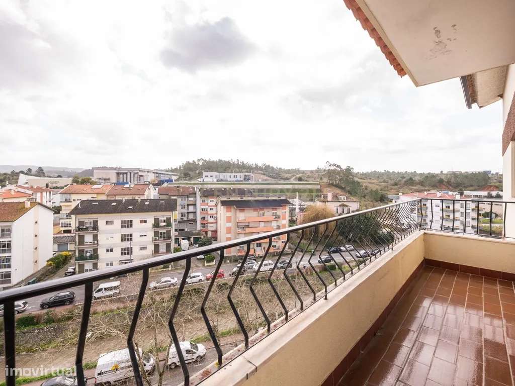 T3 com Sótão e Garagem no Bairro de Santa Apolónia em Coimbra-5