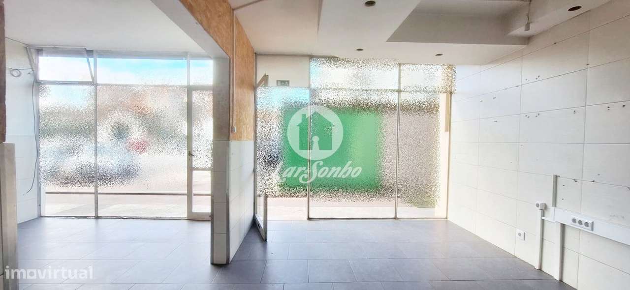 Loja com 57m2 no centro de Vila Nova de Famalicão - Grande imagem: 5/17